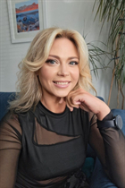 hull mariée daina avec Blond cheveux, âge 43 photo-64
