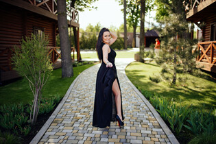 Wife from Ukraine marta from krivoy rog with Black hair age 41 photo-61