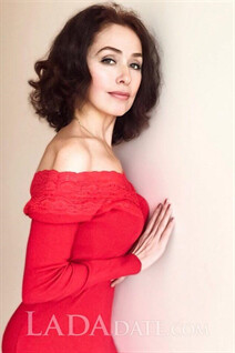 Dating ukrainian women natalya from kropivnitsky with Light Brown hair age 50