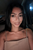 manila bride roselyn with Black hair age 31 photo-1