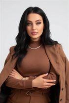 Mariée de athens hanna avec Noirs cheveux, âge 30 photo-18