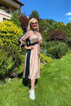 Dating a ukrainian girl natalia from kharkov with Blonde hair age 49 photo-2