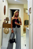 Date ukrainian tatiana from chernivtsi with Blonde hair age 46 photo-6