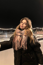 Date ukrainian diana from lviv with Light Brown hair age 21 photo-2