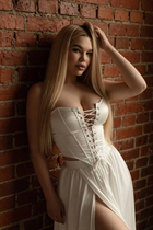 Lady from Ukraine kateryna from kyiv with Light Brown hair age 24 photo-5