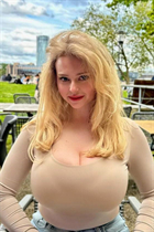 Hermosa mujer ucraniana katherine de kiev con pelo Rubio y edad 25 photo-5