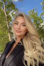 Femme ukrainienne célibataire iryna de lviv avec Blond cheveux, âge 28 photo-9