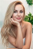 Czech girl olga from prague with Blonde hair 42 years old photo-10