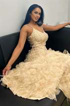 miami bride rozena with Black hair age 36 photo-5