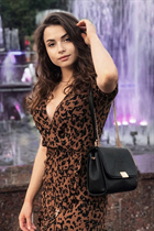 Meet Ukrainian girl diana from kiev with Dark Brown hair age 25 photo-1