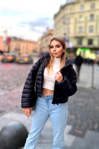 Date ukrainian diana from lviv with Light Brown hair age 21 photo-5