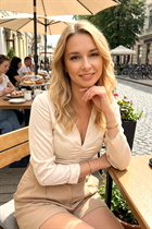 Femme ukrainienne en ligne inna de chernivtsi avec Chatain clairs cheveux, âge 41 photo-17