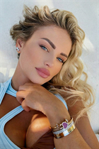 Girl from los angeles yulia with Blonde hair age 31 photo-16