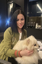 Sortir avec une fille allemande anna de kiev avec Noirs cheveux 35 ans photo-24