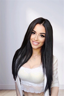 Stunning Ukrainian girl karina from odessa with Dark Brown hair age 26