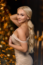 Ukrainian lady tatyana from poltava with Blonde hair age 37 photo-10