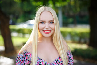 Wife from Ukraine valeria from zaporozhye with Blonde hair age 25 photo-13