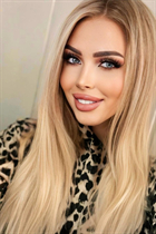 Linda chica ucraniana yulia de khmelnitsky con pelo Rubio y edad 25 photo-6