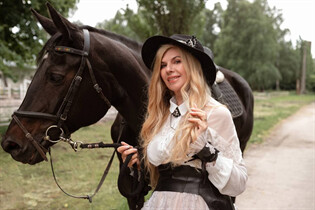 Ukrainian lady irina from lviv with Blonde hair age 55 photo-58