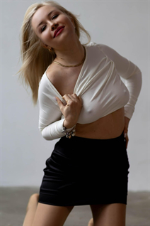 Gorgeous Ukrainian woman olena from ivano-frankovsk with Blonde hair age 45