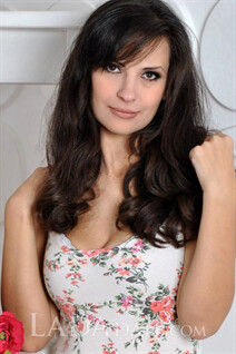 Russian women to date anna from mariupol with Black hair age 36