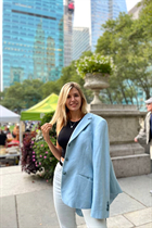 new york mariée bohdana avec Blond cheveux, âge 28 photo-3