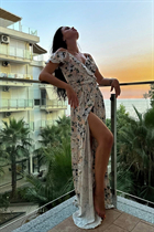 rotterdam bride natalia with Dark Brown hair age 32 photo-29