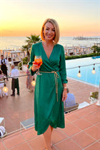 Femme parfaite olga de ricadi avec Chatain clairs cheveux, âge 42 photo-19