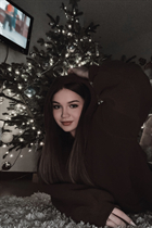 Jolie fille oksana de wroclaw avec Blanc gris cheveux, âge 24 photo-3