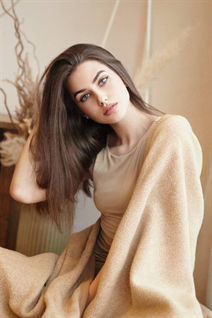 Dating a ukrainian girl natali from kiev with Dark Brown hair age 28