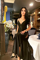 Fille de alania elmira aux cheveux Noirs, age 39 photo-6