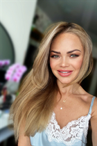 Modèle fille ukrainienne yulia de kiev avec Chatain clairs cheveux, âge 39 photo-6