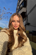 Ukrainian wife from kyiv dariya with Light Brown hair age 23 photo-4