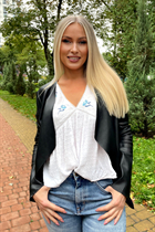 Hermosa mujer de Ucrania ella de kiev con pelo Rubio y edad 46 photo-50