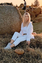 Bride from miami irina with Blonde hair age 39 photo-42