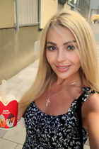 Bride from vienna olena with Blonde hair age 50 photo-21