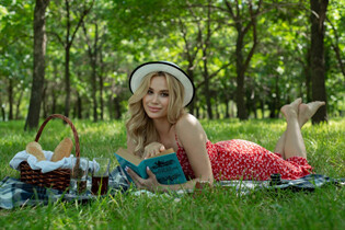 Novia de almaty viktoriya con pelo Rubio y edad 28 photo-11