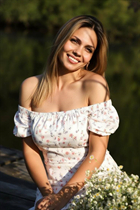 Saliendo con chica ucraniana bohdana de porcelianove con pelo Rubio y edad 33 photo-3