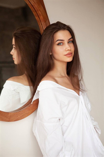 Rencontre une fille ukrainienne natali de kyiv avec Brunette cheveux, âge 29