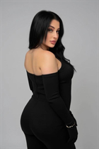 Mariée de athens hanna avec Noirs cheveux, âge 30 photo-9