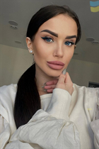 Single ukrainian girl yana from kiev with Dark Brown hair age 31 photo-1