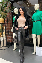 Bride from london julia with Black hair age 39 photo-14