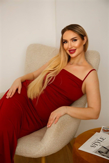 Mariée de tbilisi anna avec Blond cheveux, âge 34
