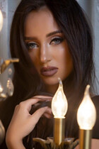 Ukrainian lady marianna from kiev with Black hair age 34 photo-3