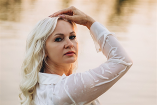 Beautiful single ukrainian woman svitlana from kyiv with Blonde hair age 49 photo-12
