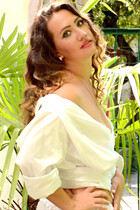 Ukrainian girl tatiana from kiev with Dark Brown hair age 49 photo-4