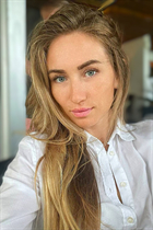 Sortir avec une femme tchèque vladilena de prague avec Chatain clairs cheveux 35 ans photo-3