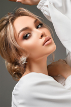 Ukrainian mail order bride alexandra from kiev with Light Brown hair age 26 photo-2