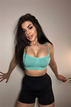 Ukrainian bride kateryna from kyiv with Black hair age 26 photo-3