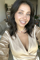 Beautiful woman of ukrainian alina from kiev with Dark Brown hair age 32 photo-5